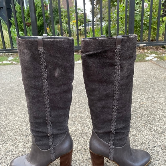 Gray Suede Boots Size 7 - Picture 4 of 10